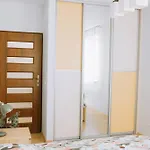 Modern | 6 Guests, Parking/tram