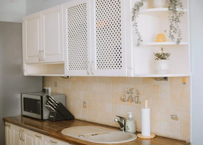 Modern | 6 Guests, Parking/tram Appartement *