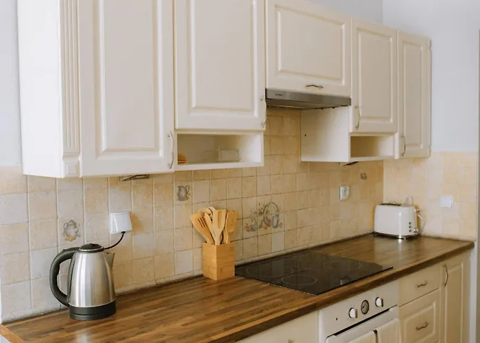 Modern | 6 Guests, Parking/tram Krakau