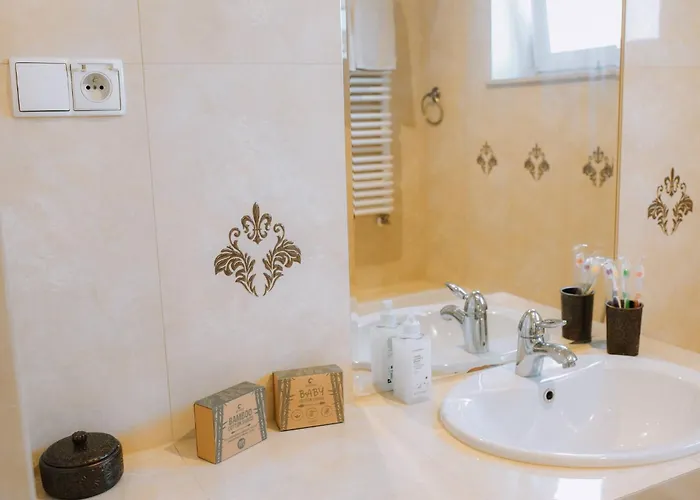 Modern | 6 Guests, Parking/tram Appartement Krakau