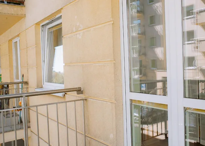 Modern | 6 Guests, Parking/tram Krakau