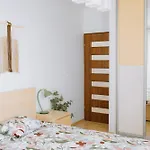 Modern | 6 Guests, Parking/tram *