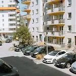 Modern | 6 Guests, Parking/tram كراكوفيا