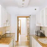 Modern | 6 Guests, Parking/tram Lägenhet Kraków