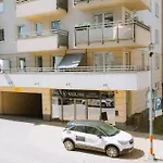 شقة Modern | 6 Guests, Parking/tram كراكوفيا