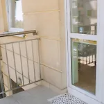 Modern | 6 Guests, Parking/tram Apartamento