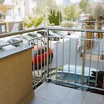 شقة Modern | 6 Guests, Parking/tram كراكوفيا