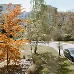 Modern | 6 Guests, Parking/tram