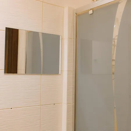 Appartement Modern | 6 Guests, Parking/tram
