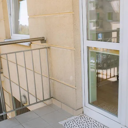 Modern | 6 Guests, Parking/tram Appartamento