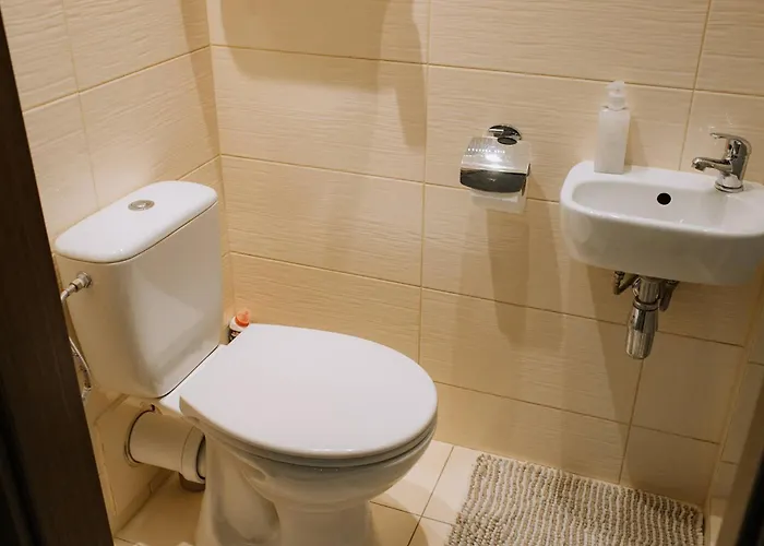 Modern | 6 Guests, Parking/tram *