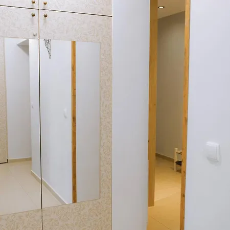 Modern | 6 Guests, Parking/tram 公寓 克拉科夫