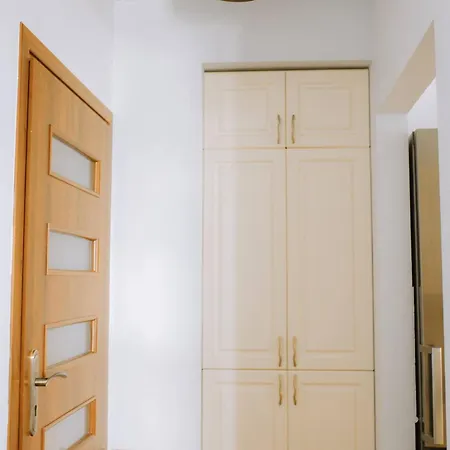 Modern | 6 Guests, Parking/tram 公寓